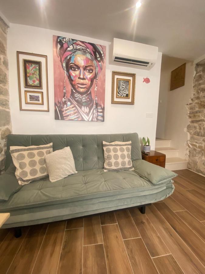 Apartman Oleandar Каштела Экстерьер фото