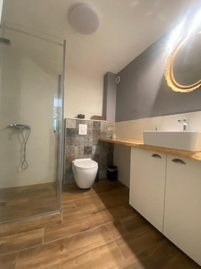 Apartman Oleandar Каштела Экстерьер фото