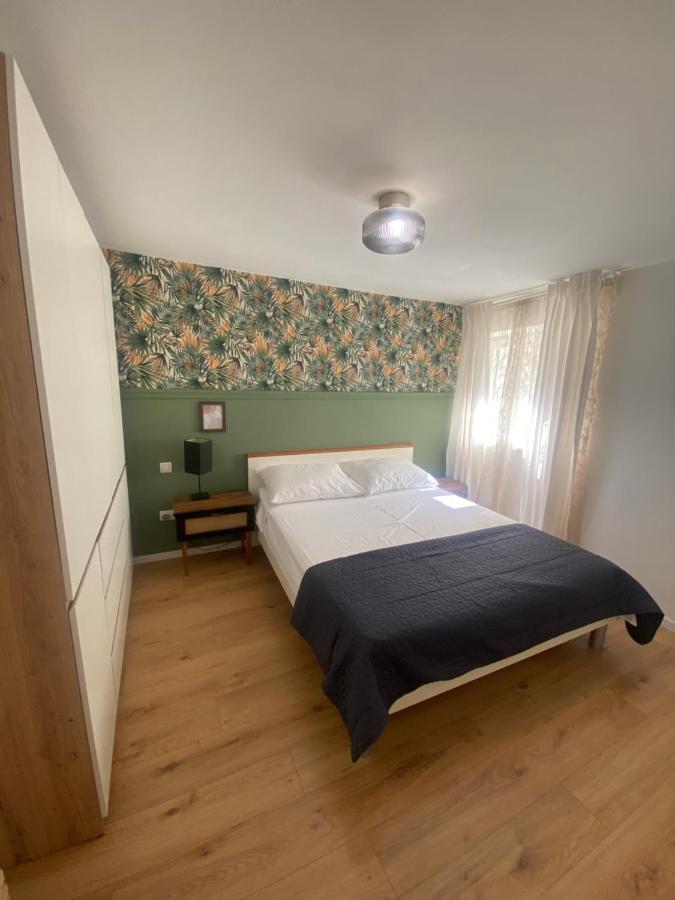Apartman Oleandar Каштела Экстерьер фото