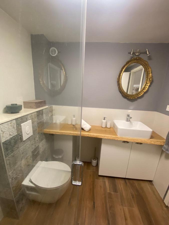 Apartman Oleandar Каштела Экстерьер фото